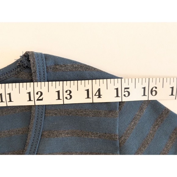 LULAROE PERFECT T SHIRT SIZE Medium M BLUE and grey Stripes EUC - Picture 9 of 9